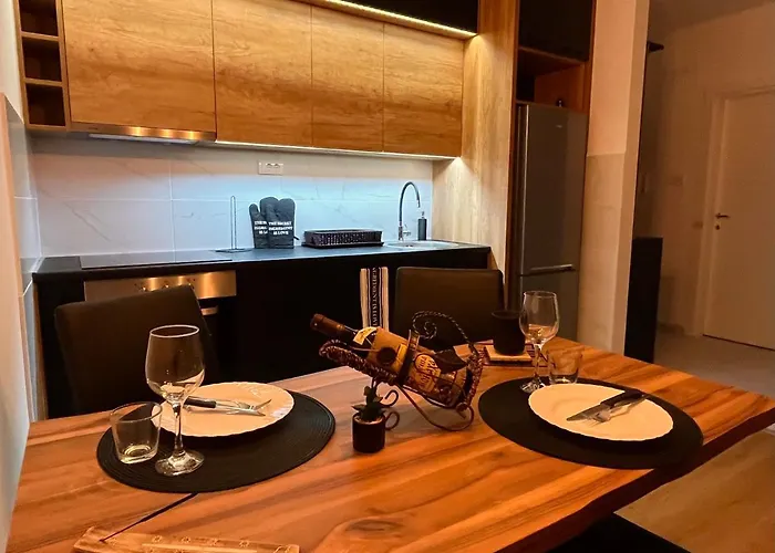 Masa Apartament Ruma